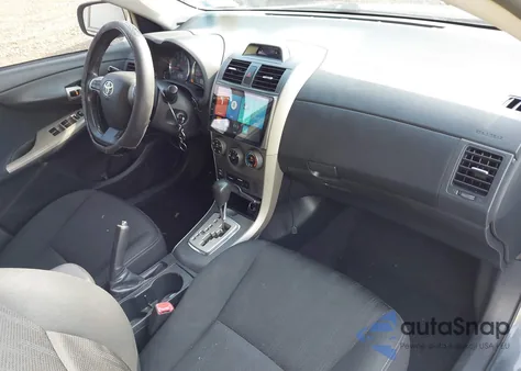 2012 Toyota Corolla S z USA, uszkodzony, nr VIN 2T1BU4EE5CC804961